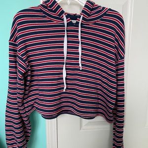 American Eagle Cropped hoodie